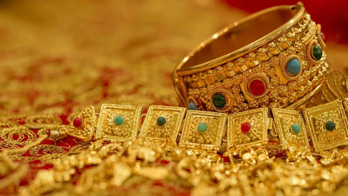Gold Price: सोना खरीदने का सुनहरा मौका, 9 हजार से ज्यादा हुआ सस्ता- India TV Paisa