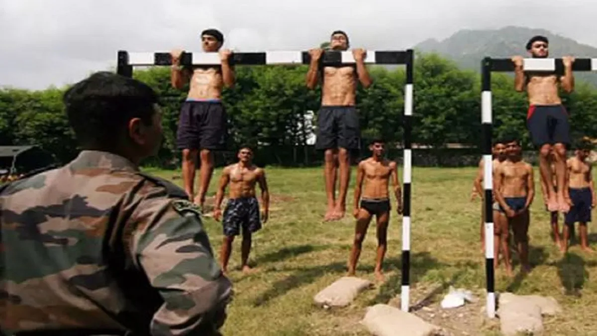 सेना ने  सामान्य ड्यूटी पदों के लिए भर्ती की रद्द, 3 लोग गिरफ्तार- India TV Hindi