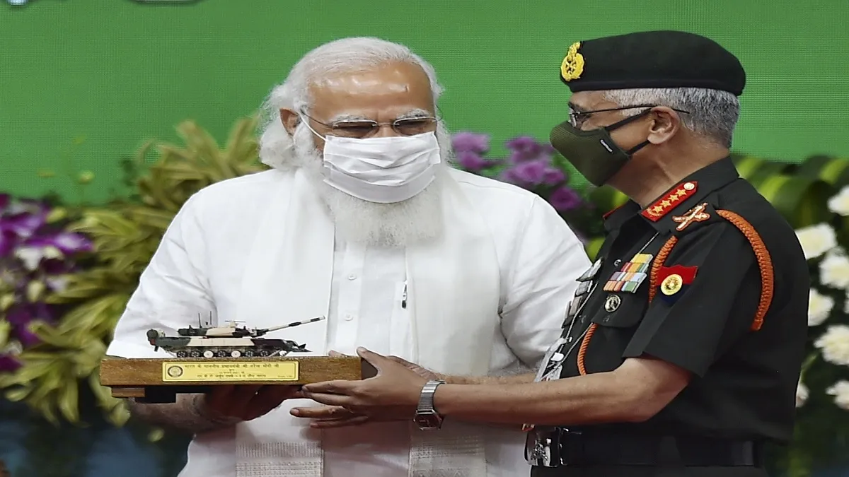 PM hands over indigenous Arjun tank to Army- India TV Hindi