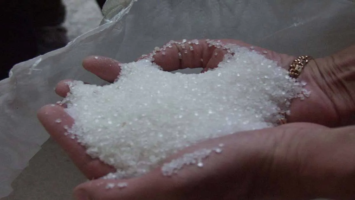 Sugar likely to cross Rs100 a kg in pakistan- India TV Paisa