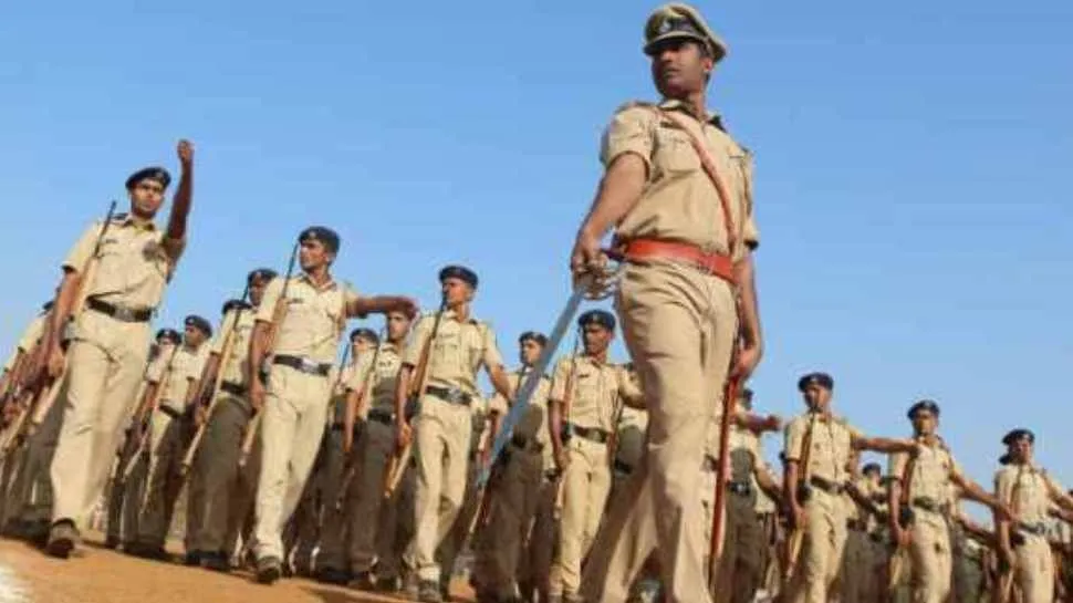 police jobs 2021 sarkari naukri 2021 government jobs police...- India TV Hindi
