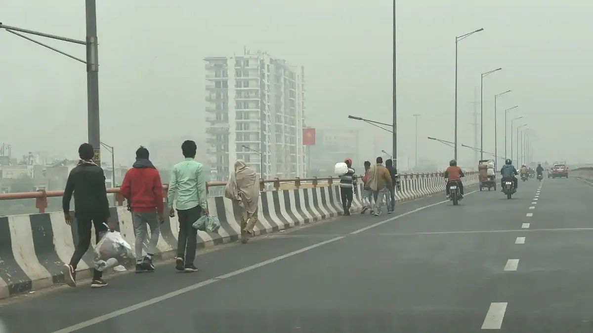 नोएडा, गाजियाबाद व फरीदाबाद की वायु गुणवत्ता खराब श्रेणी में दर्ज की गई- India TV Hindi