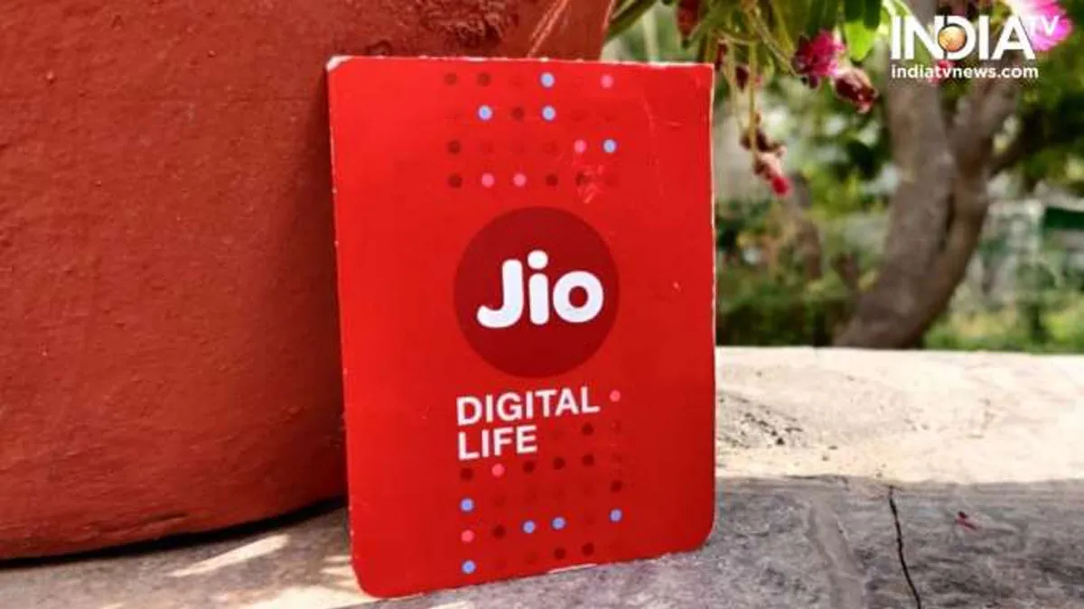 Reliance Jio ला रहा है सस्ता 5G...- India TV Paisa