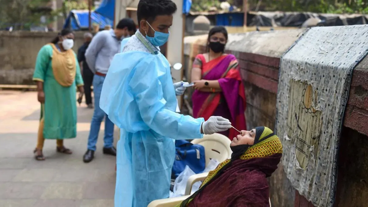 7,863 new coronavirus cases in Maha, 54 deaths- India TV Hindi