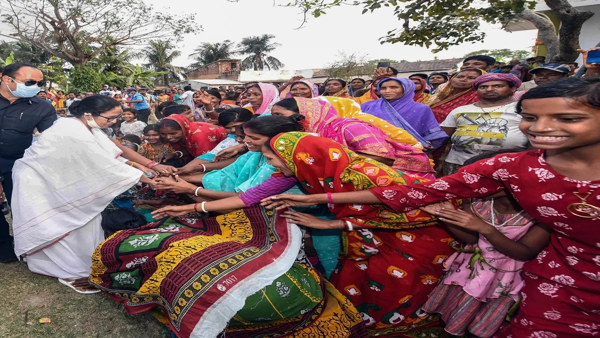 बंगाल चुनाव: ममता बनर्जी नंदीग्राम से भरेंगी नामांकन, बीजेपी के शुभेंदु अधिकारी से होगा मुकाबला- India TV Hindi