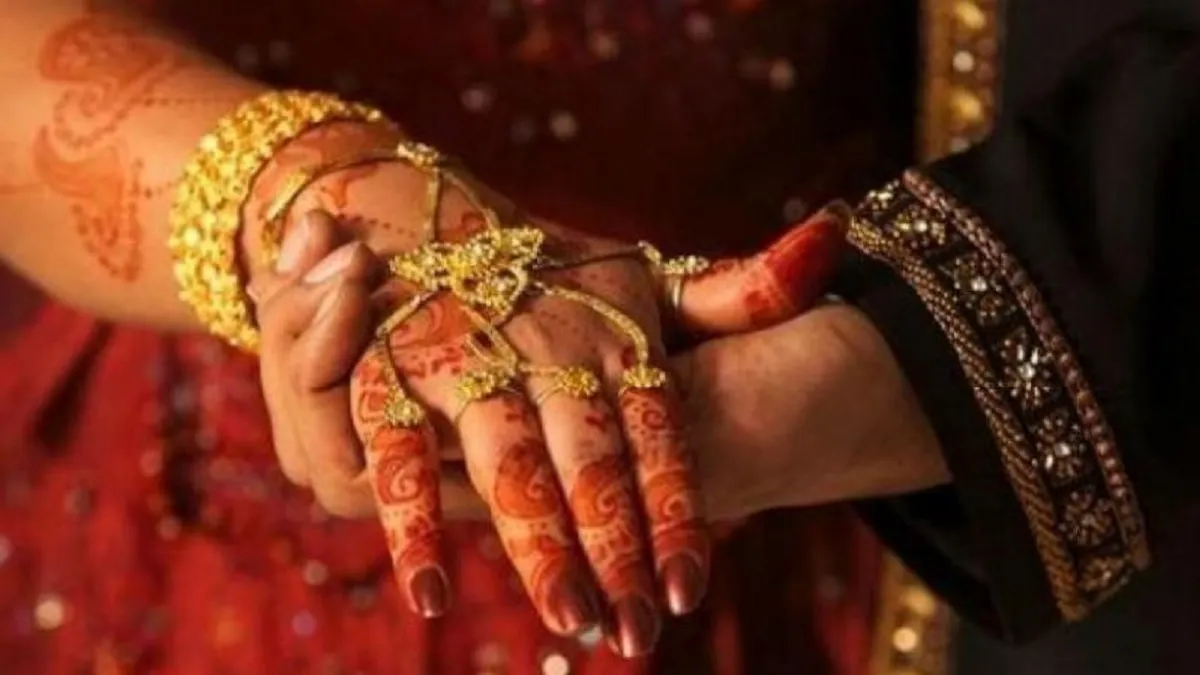 दहेज मांगने, तेज आवाज में म्यूजिक बजाने पर मौलवी जी नहीं कराएंगे शादी- India TV Hindi