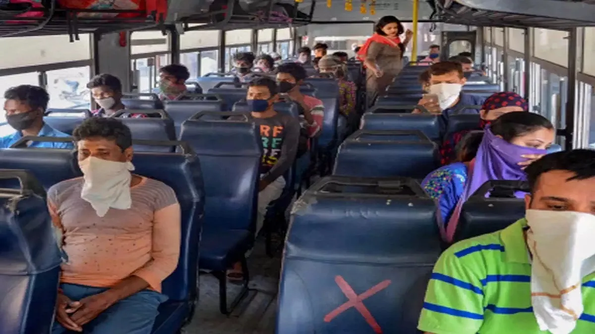 Free bus ride for women in Punjab from April 1- India TV Hindi