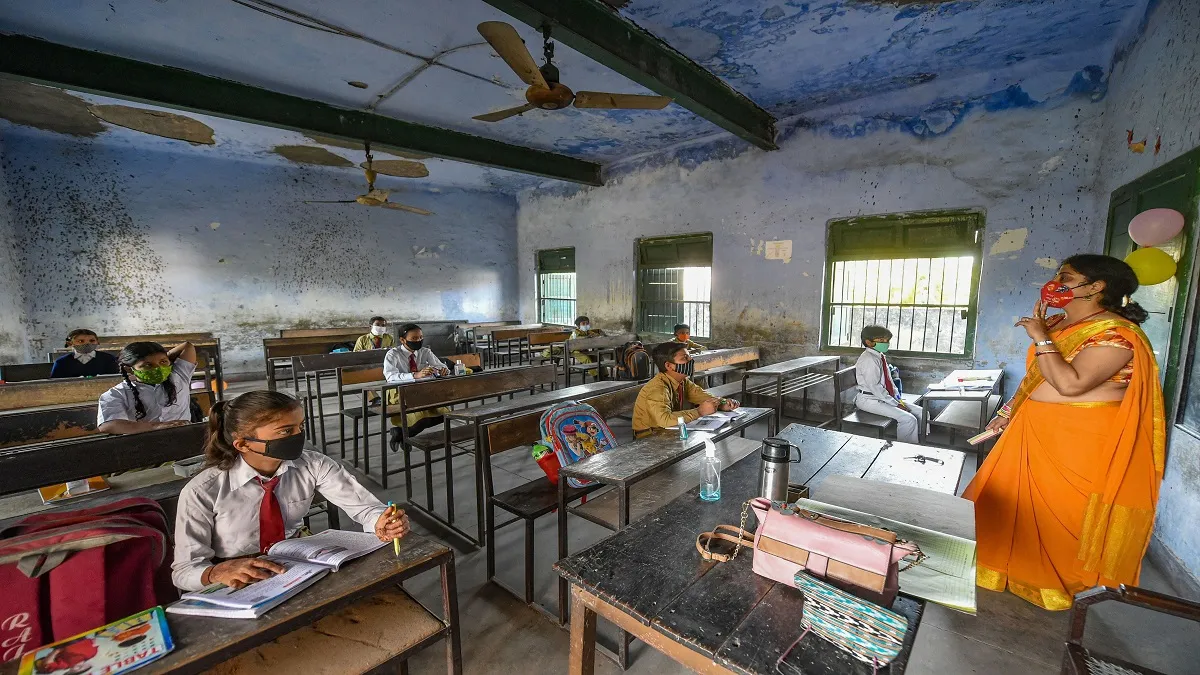 Uttar Pradesh schools upto class 8th closed till 4 april यूपी में कक्षा 1 से 8 तक के स्कूल 4 अप्रैल - India TV Hindi