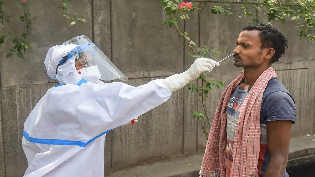 Coronavirus: संक्रमण के मामले बढ़ने के मद्देनजर दिल्ली सरकार नाइट कर्फ्यू लगाने पर कर रही विचार- India TV Hindi