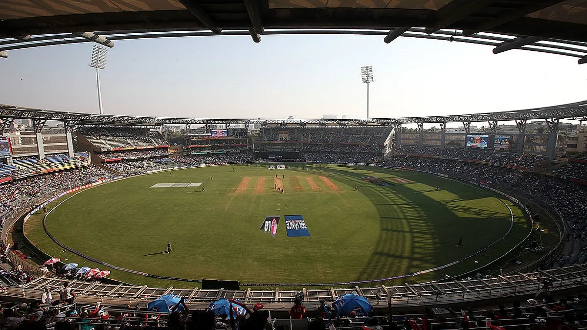 IPL 2021 : वानखेड़े में IPL मैच...- India TV Hindi