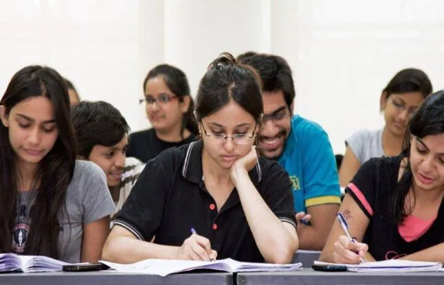 IIT Madras, Anna University postponed examinations- India TV Hindi