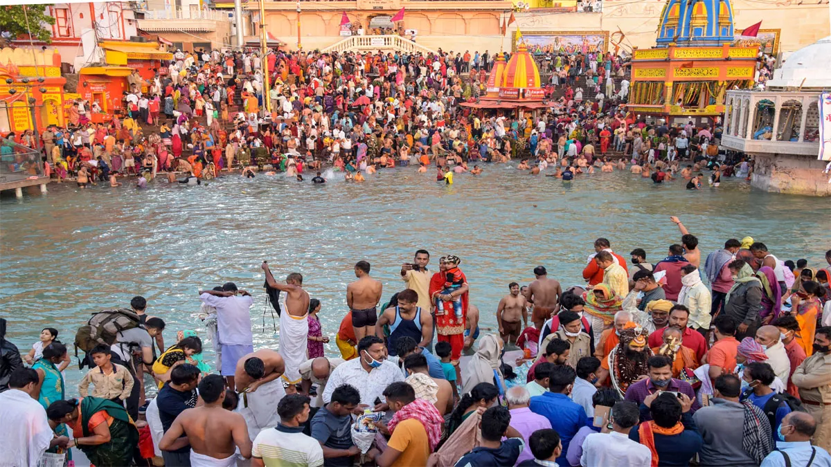 1,701 people tested positive for COVID-19 in Haridwar Kumbh Mela area from April 10 to 14: Officials- India TV Hindi