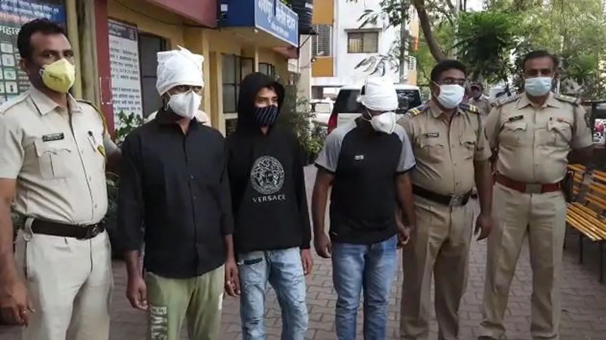 Remdesivir police arrests three thieves PPE Kit पहनकर अस्पताल से चुराई थी Remdesivir, पुलिस ने 3 'चो- India TV Hindi