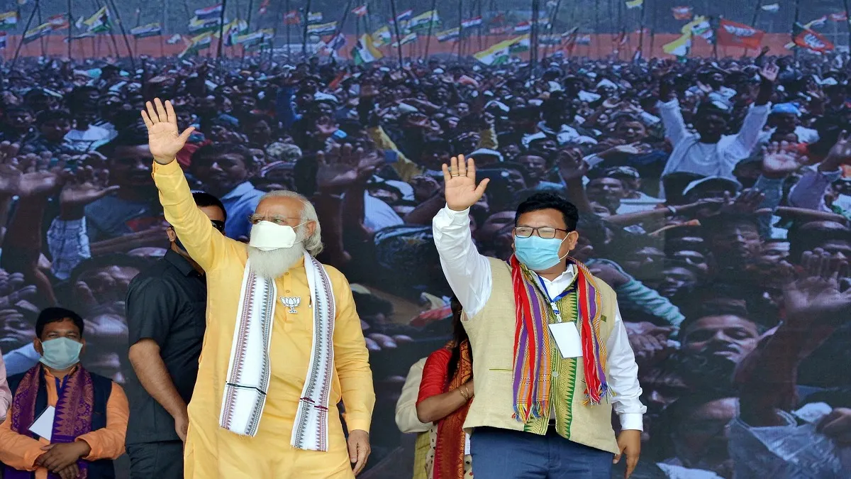 PM Narendra Modi appeals to militants in Assam Election Rally प्रधानमंत्री नरेंद्र मोदी ने असम में र- India TV Hindi