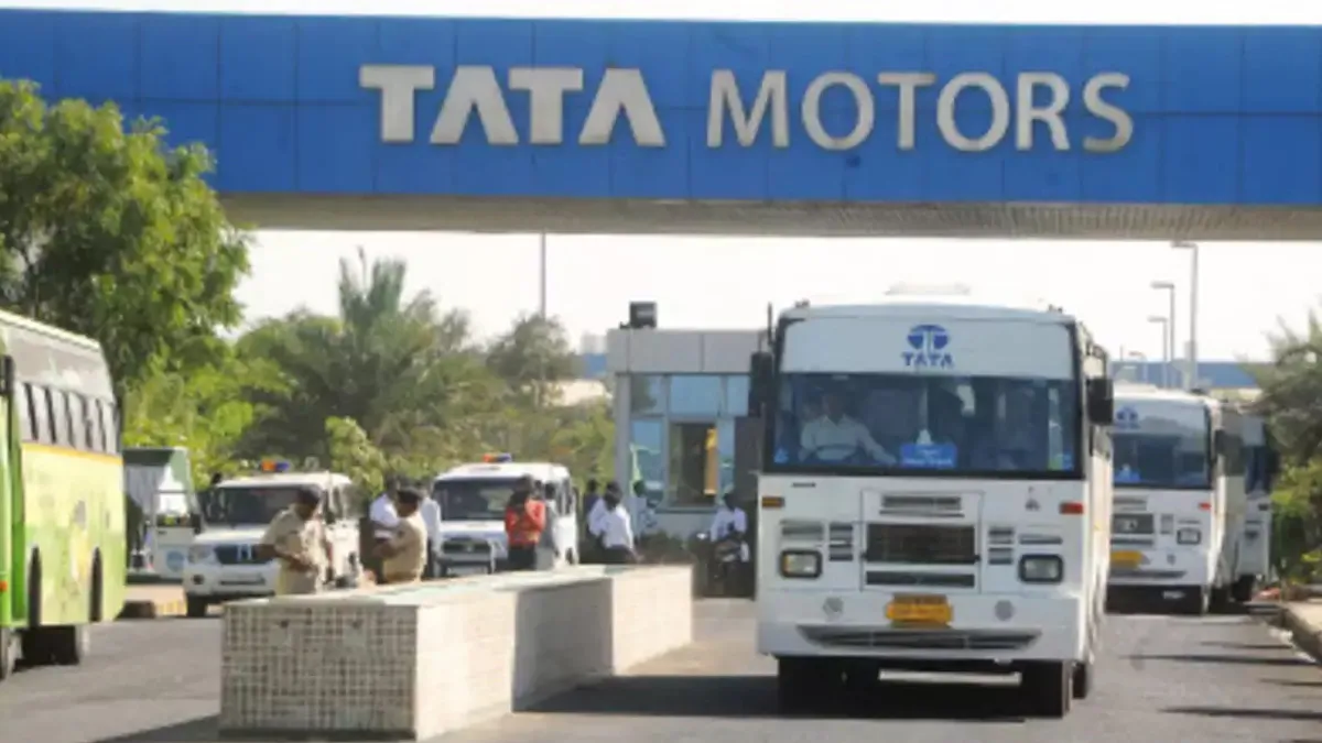 lockdown impact Tata Motors halts production at Pune plants till April 30- India TV Paisa