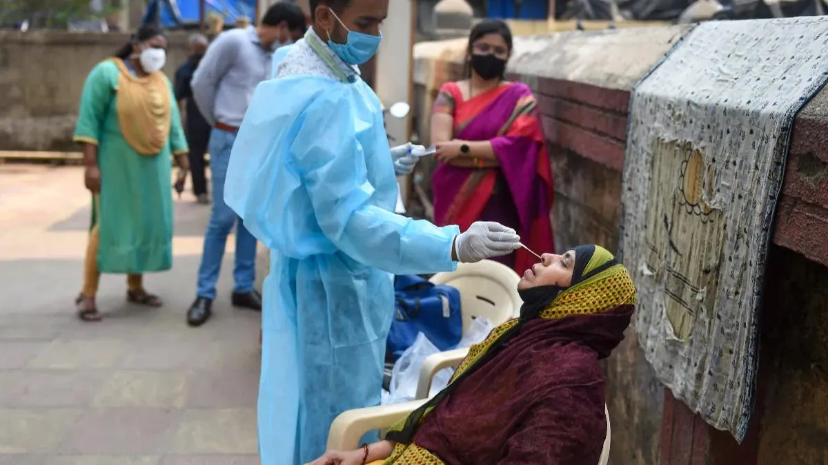 Maharashtra reports 57640 new coronavirus cases, 920 fatalities- India TV Hindi