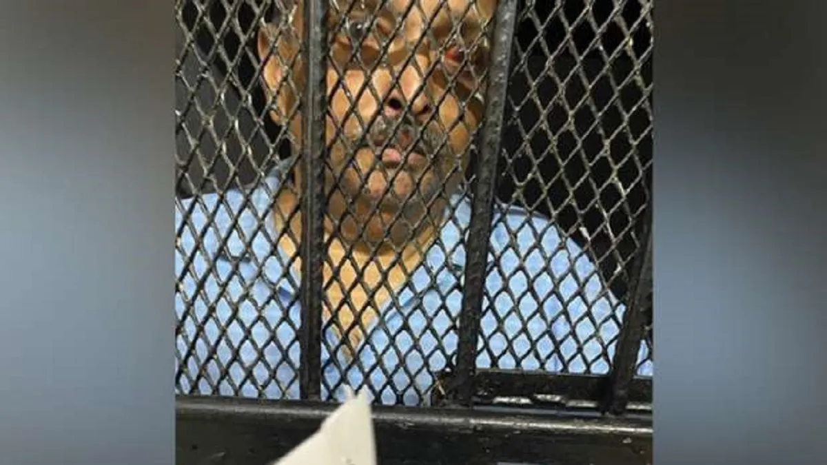 Mehul Chowksi Photo from Dominica jail red eye injury on hand डोमिनिका की जेल से सामने आई मेहुल चोकस- India TV Hindi