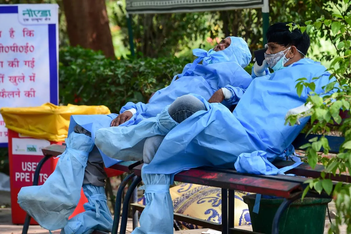 Uttar Pradesh reports 21331 new coronavirus cases, 278 fatalities- India TV Hindi