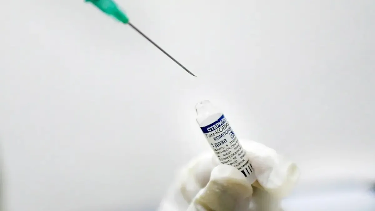 COVID-19: Russia's single-dose Sputnik Light vaccine has 79.4% efficacy, says RDIF- India TV Hindi