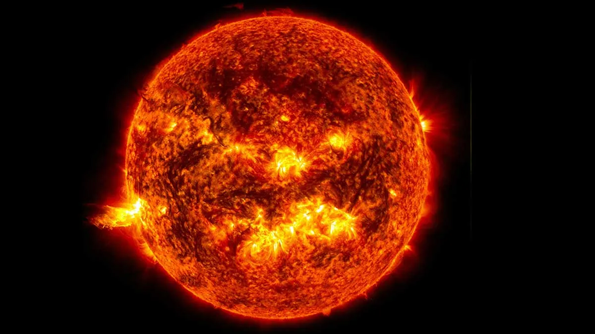 Sun atmosphere, Sun atmosphere hotter, Sun Temperature- India TV Hindi