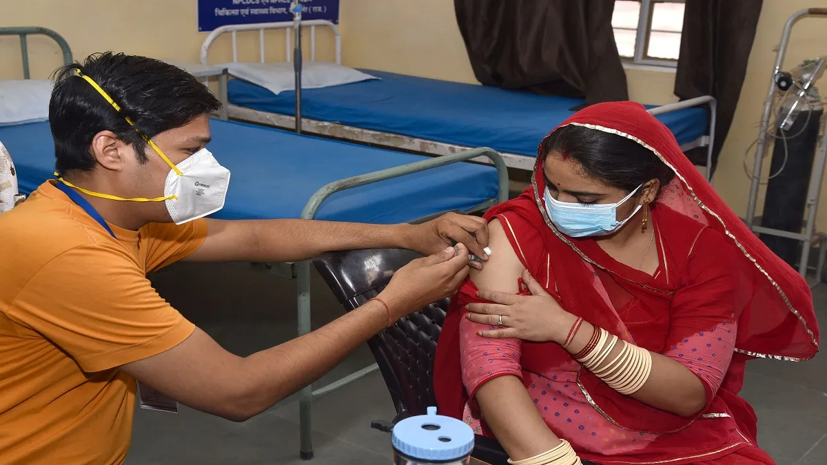 Coronavirus vaccine doses covaxin covishield sputnik in India Covid Vaccine: अबतक देश में 19.32 करोड- India TV Hindi