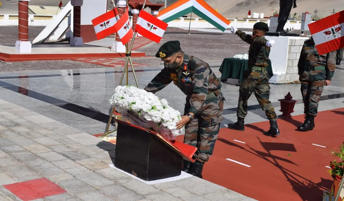 गलवान झड़प के एक साल: सेना की फायर एंड फ्यूरी कोर ने शहीदों को किया नमन- India TV Hindi