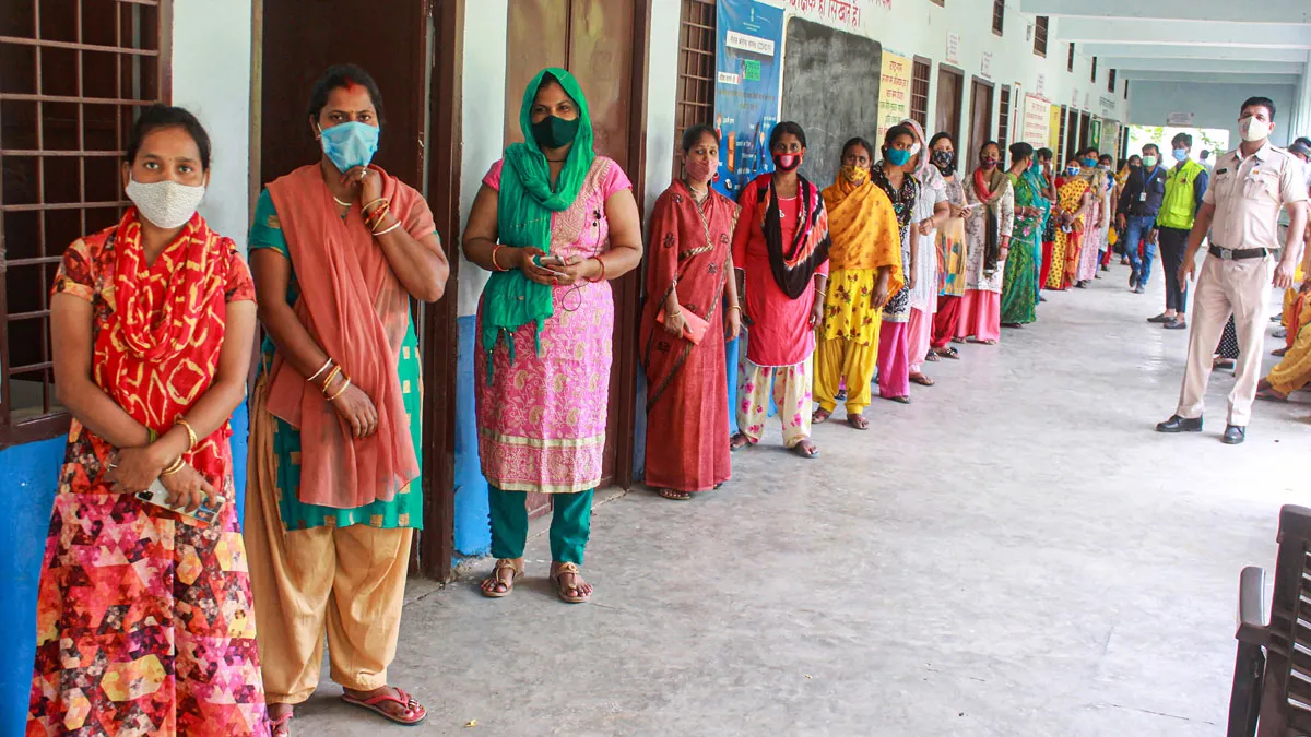UP में आज से टीकाकरण का...- India TV Hindi