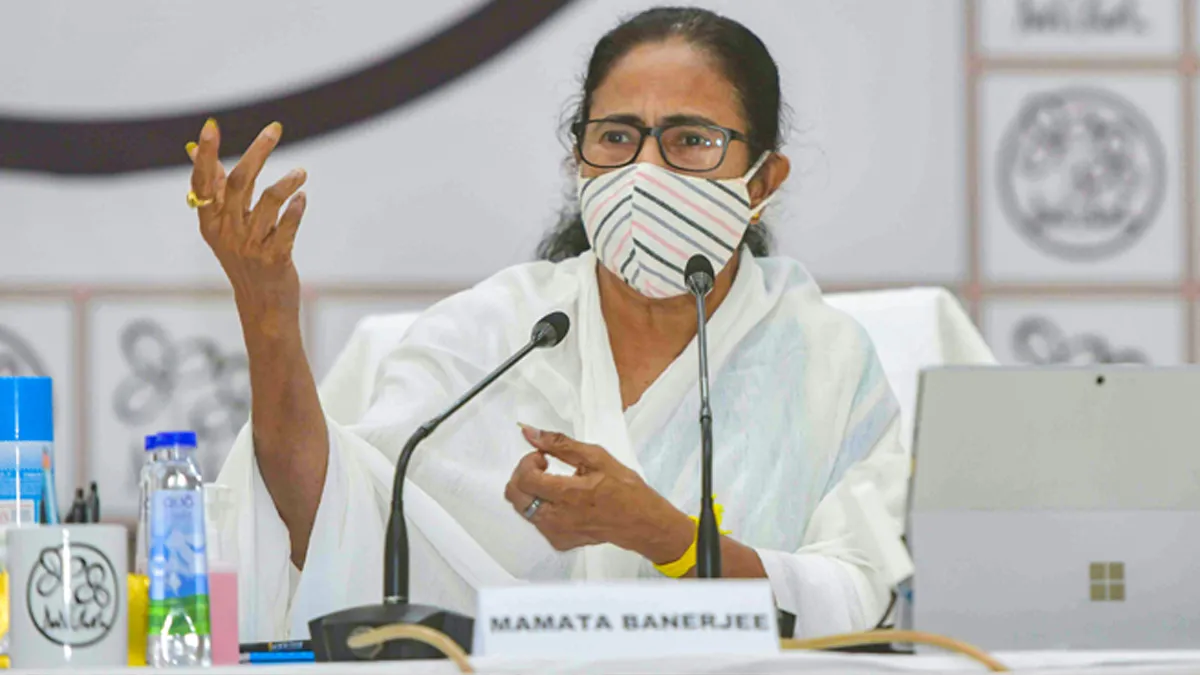 Mamata Banerjee Asks PM Modi To Get WHO Nod For Covaxin Vaccine- India TV Hindi