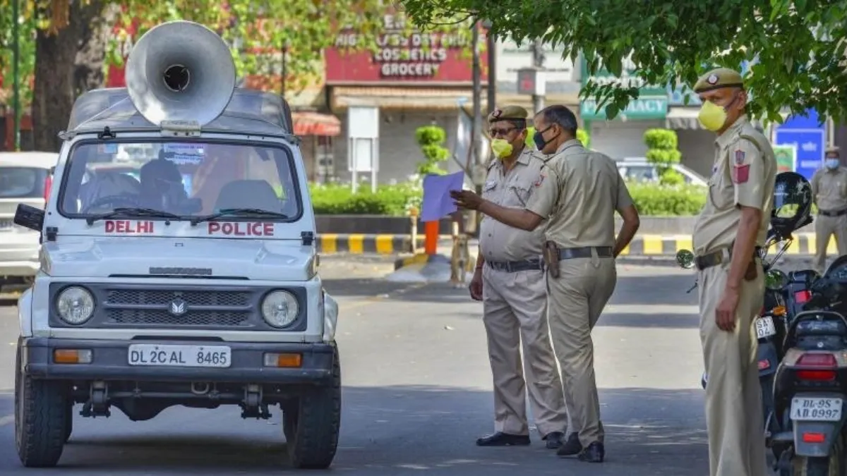 सीरियल आतंकी हमलों से निपटने के लिए दिल्ली पुलिस कितनी तैयार? एक दिन में 3 जगहों पर मॉकड्रिल- India TV Hindi