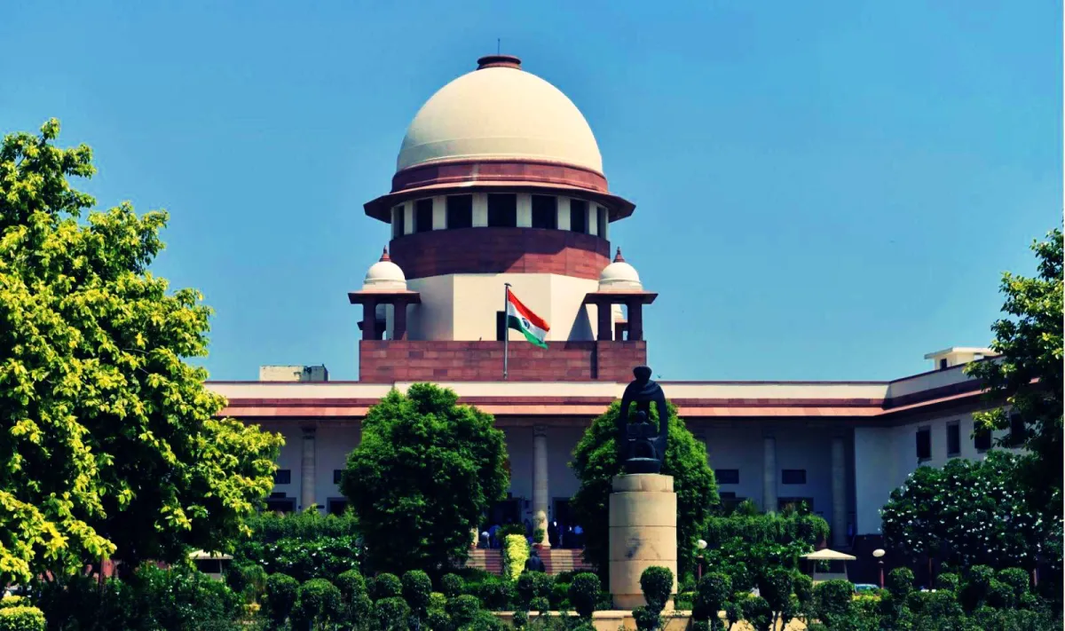 SC directs Centre to place on record documents, file notings on COVID vaccination policy- India TV Hindi
