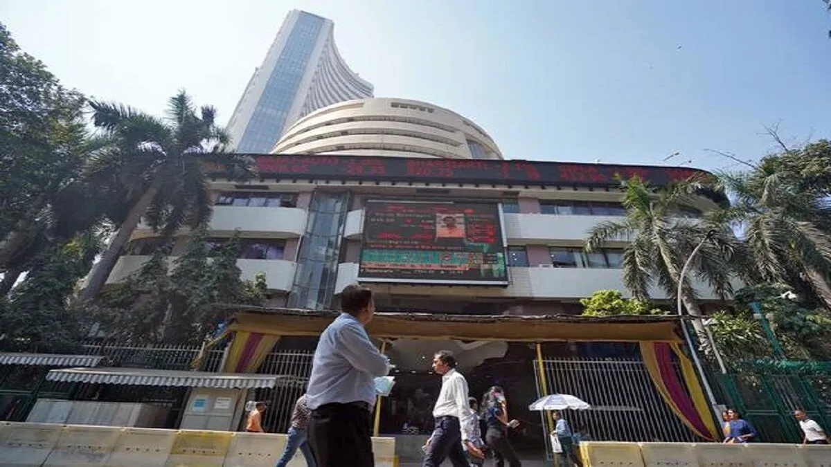 Sensex drops over 185 pts in early trade- India TV Paisa