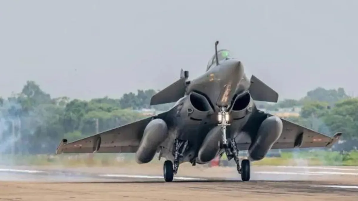 IAF formally inducts Rafale aircraft into 101 Squadron of Eastern Air Command- India TV Hindi