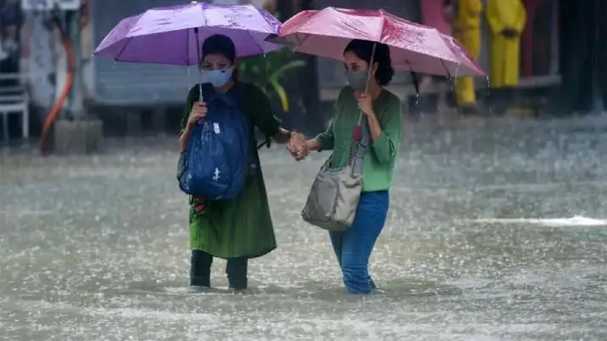 मौसम विभाग ने जारी किया ऑरेंज और यलो अलर्ट, दिल्ली समेत इन राज्यों में भारी बारिश की चेतावनी- India TV Hindi