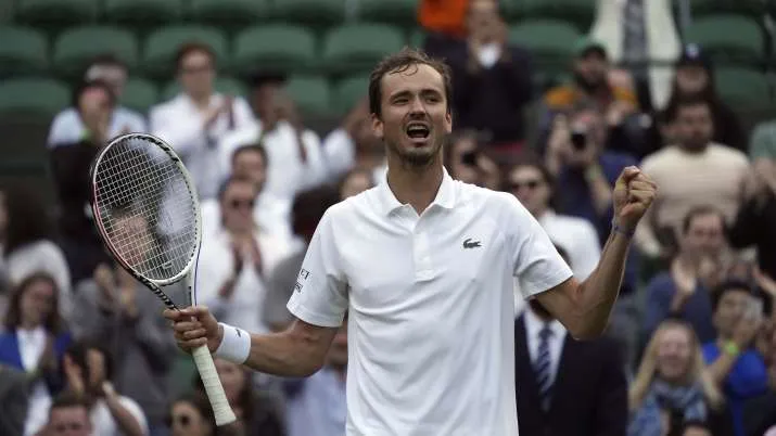 Wimbledon: Medvedev reached fourth round after defeating Cilic in 5 setter- India TV Hindi