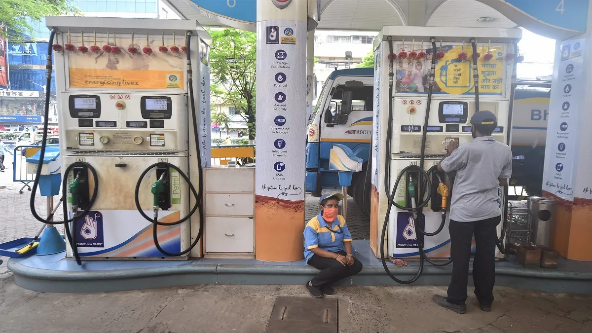 Petrol price today diesel price today delhi mumbai bhopal kolkata petrol diesel rates Petrol Price T- India TV Paisa