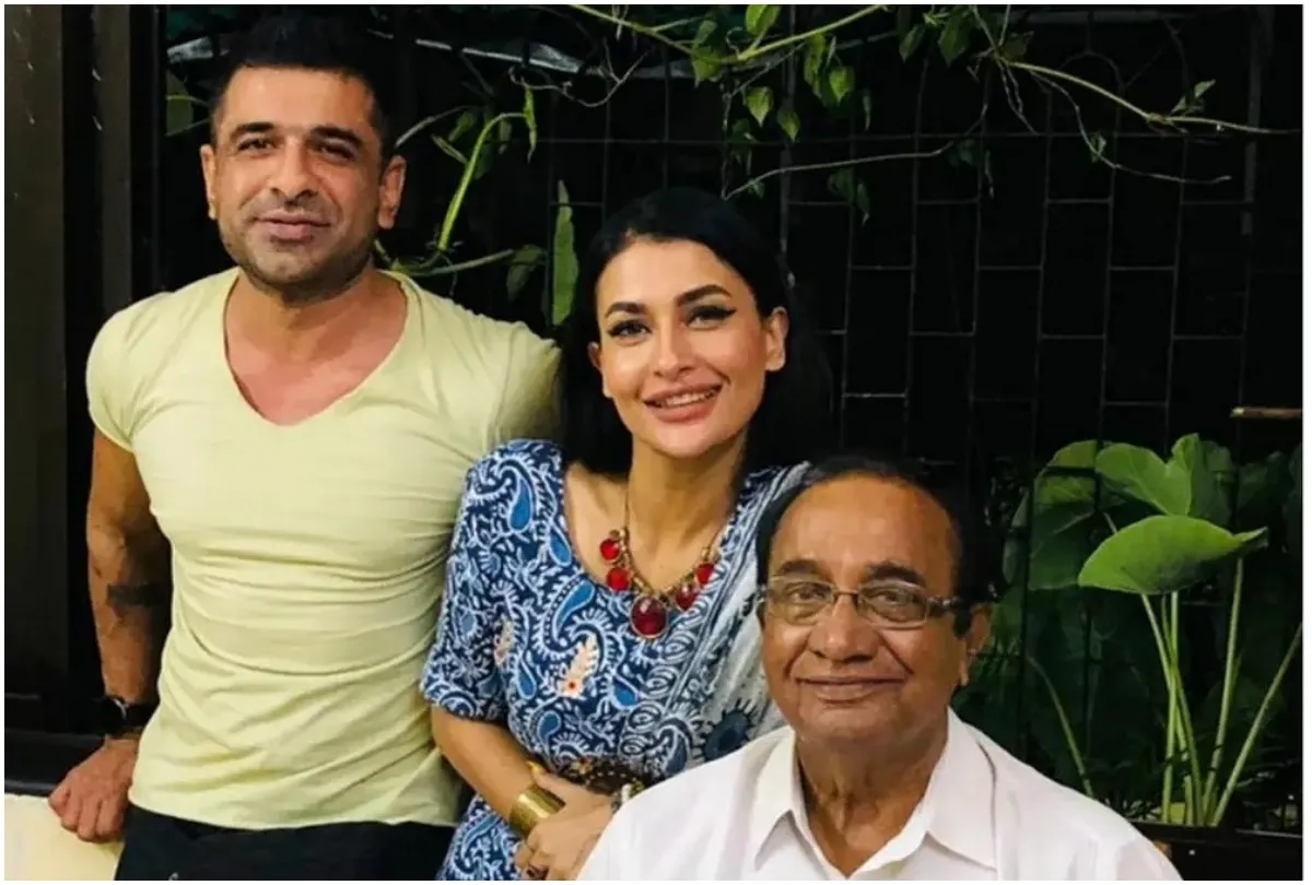 Pavitra Punia meets Eijaz Khan father- India TV Hindi