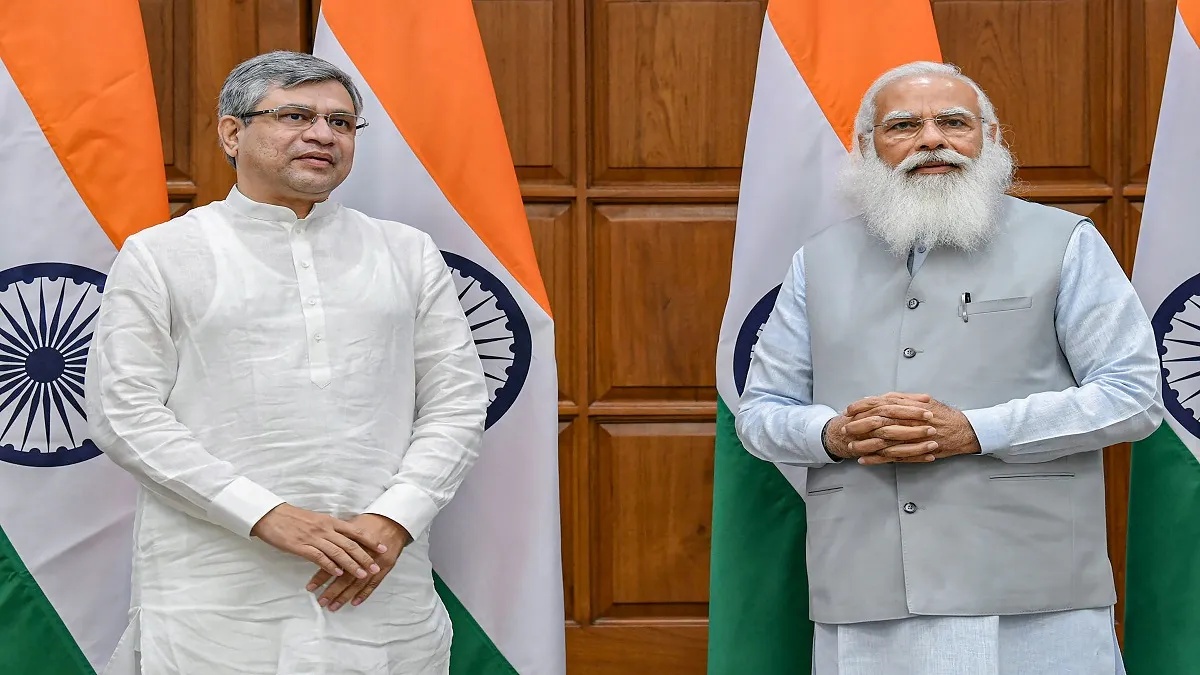 Railway Minister Ashwini Vaishnaw Indian Railway PM Narendra Modi vision रेल मंत्रालय संभालने के बाद- India TV Hindi