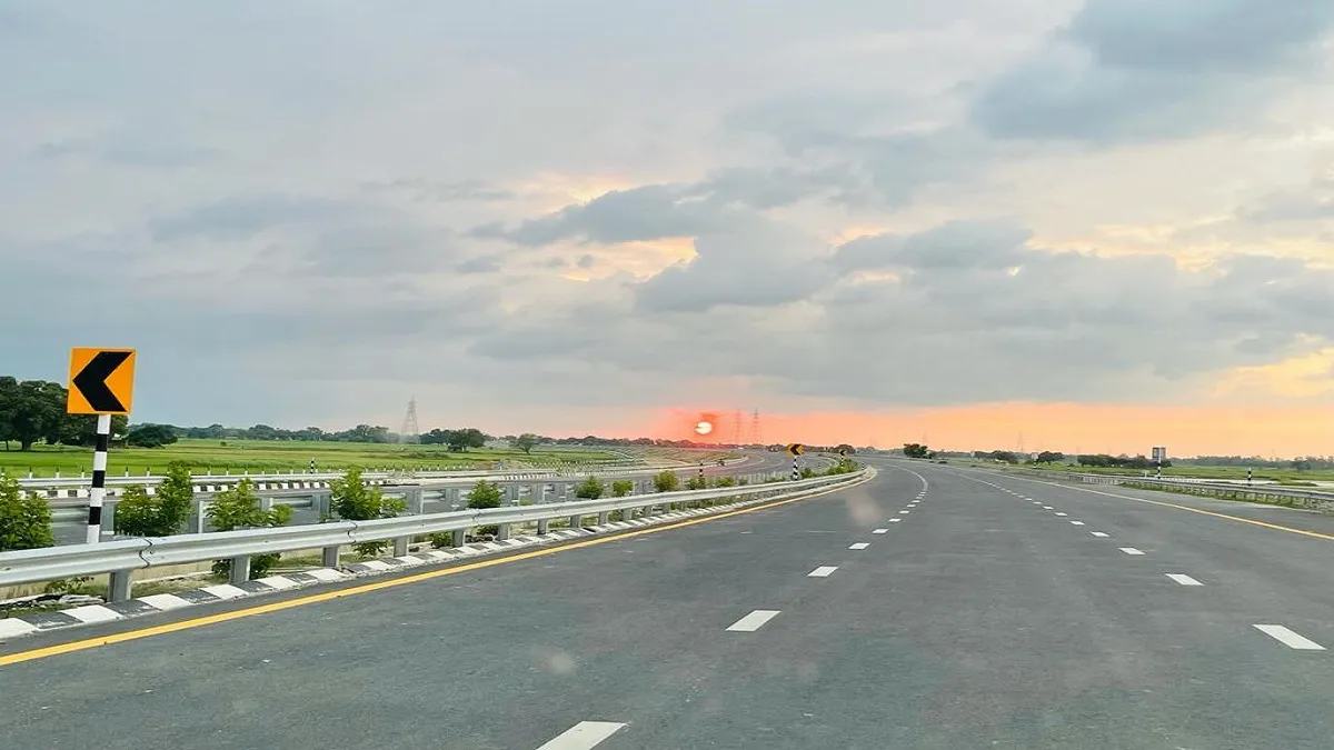 Now travel Delhi to Bihar on expressways Purvanchal Expressway almost ready अगले महीने से शुरू हो जा- India TV Hindi
