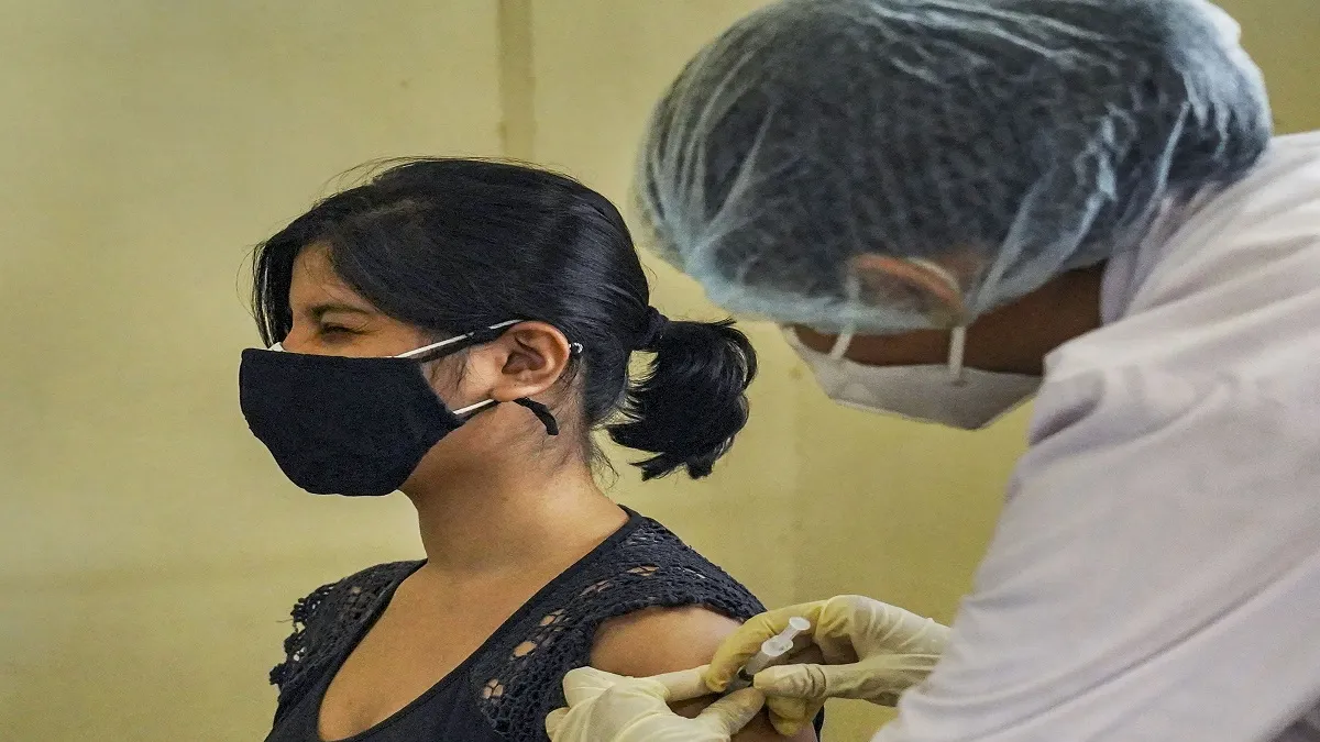 भूटान ने बनाया रिकॉर्ड, 7 दिनों में 90% आबादी को कोरोना वैक्सीन की दूसरी डोज दी- India TV Hindi