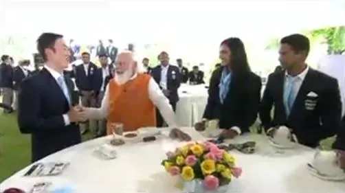PM Modi To PV Sindhu's Korean Coach: You Must Visit Ayodhya- India TV Hindi