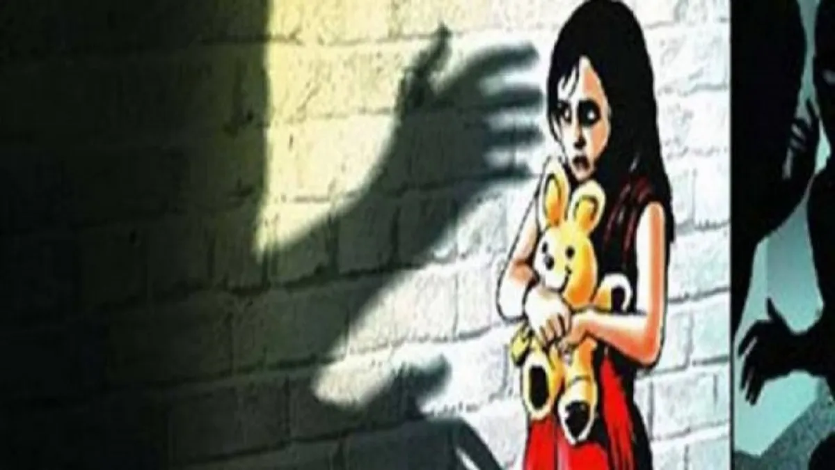 Grandfather, Uncle and Brother Sexually Assault 7-Year-Old Girl at Home in Chennai, Arrested- India TV Hindi