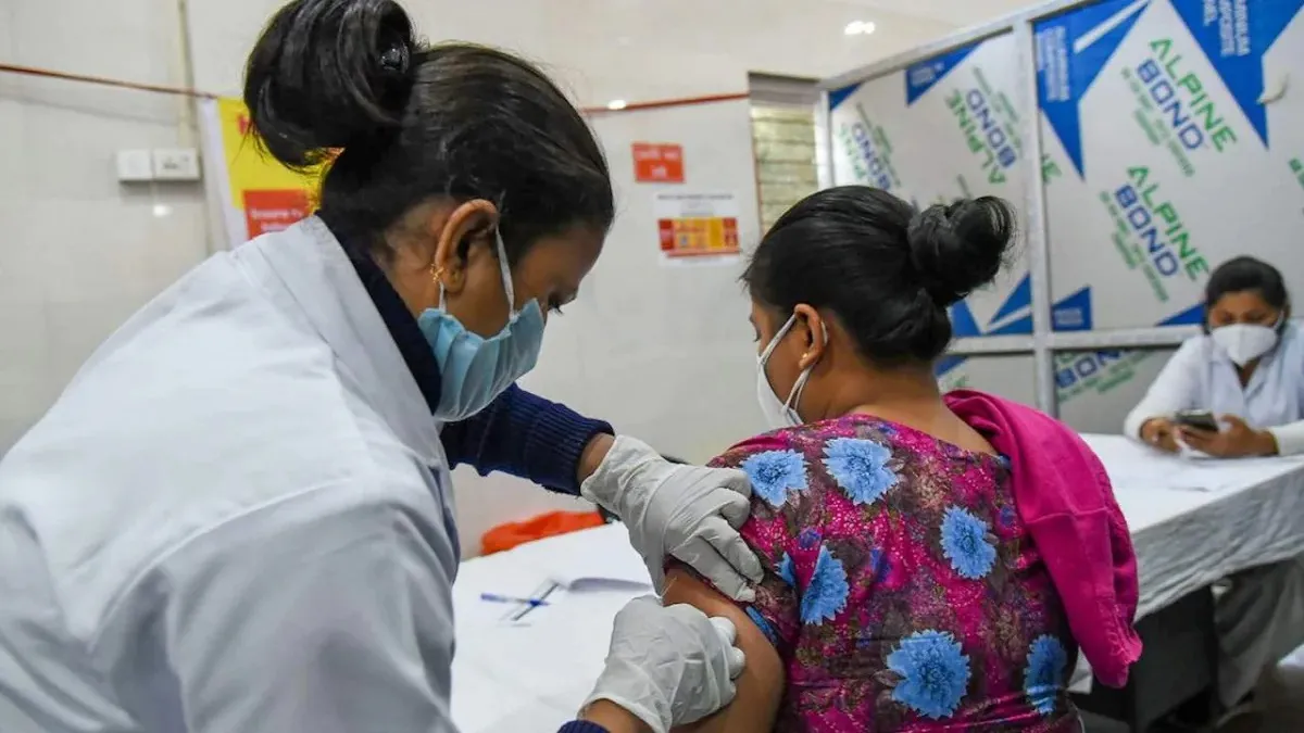 Over 3.86 crore people didn't get 2nd dose of Covid vaccines within stipulated time: Govt- India TV Hindi