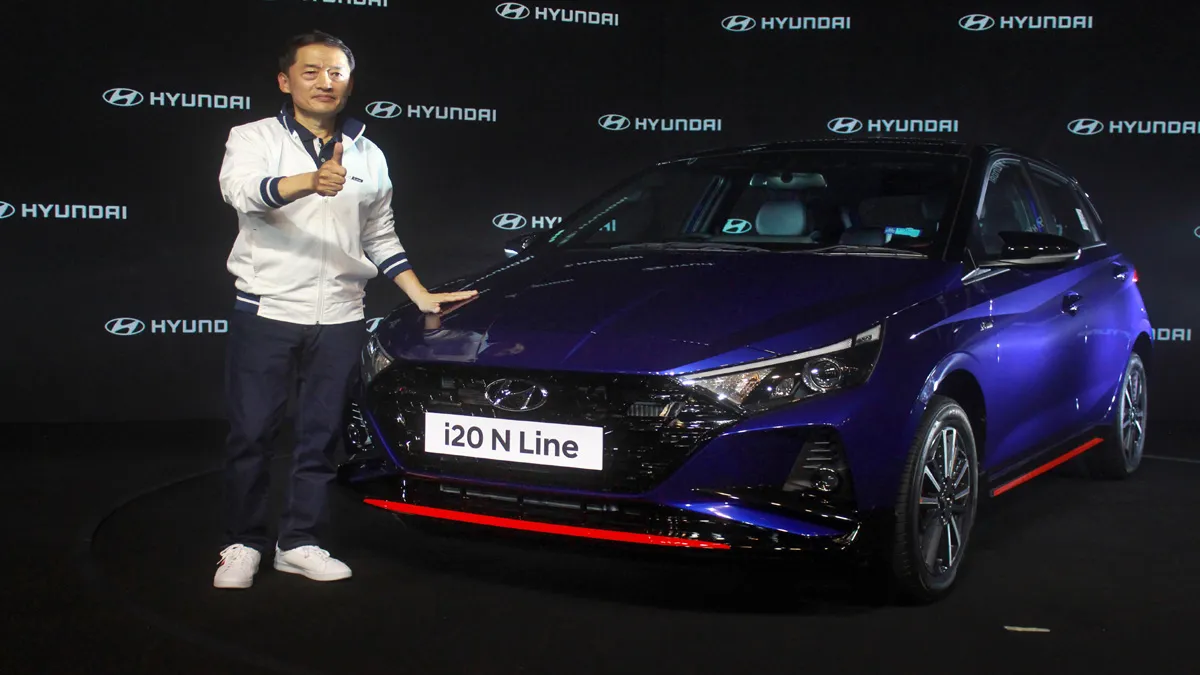 Hyundai unveils i20 N Line, commenced bookings price is expected to be announced in September- India TV Paisa