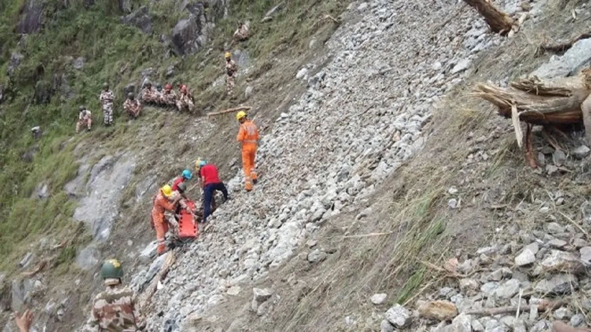 हिमाचल प्रदेश किन्नौर भूस्खलन हादसा: अब तक 25 शव बरामद, रेस्क्यू ऑपरेशन अभी भी जारी- India TV Hindi