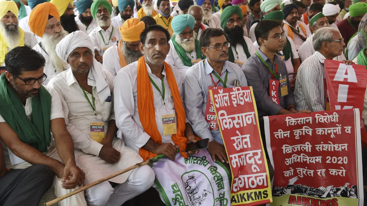 ‘किसान संसद’ में शामिल हुए असम और ओडिशा के किसान: संयुक्त किसान मोर्चा- India TV Hindi