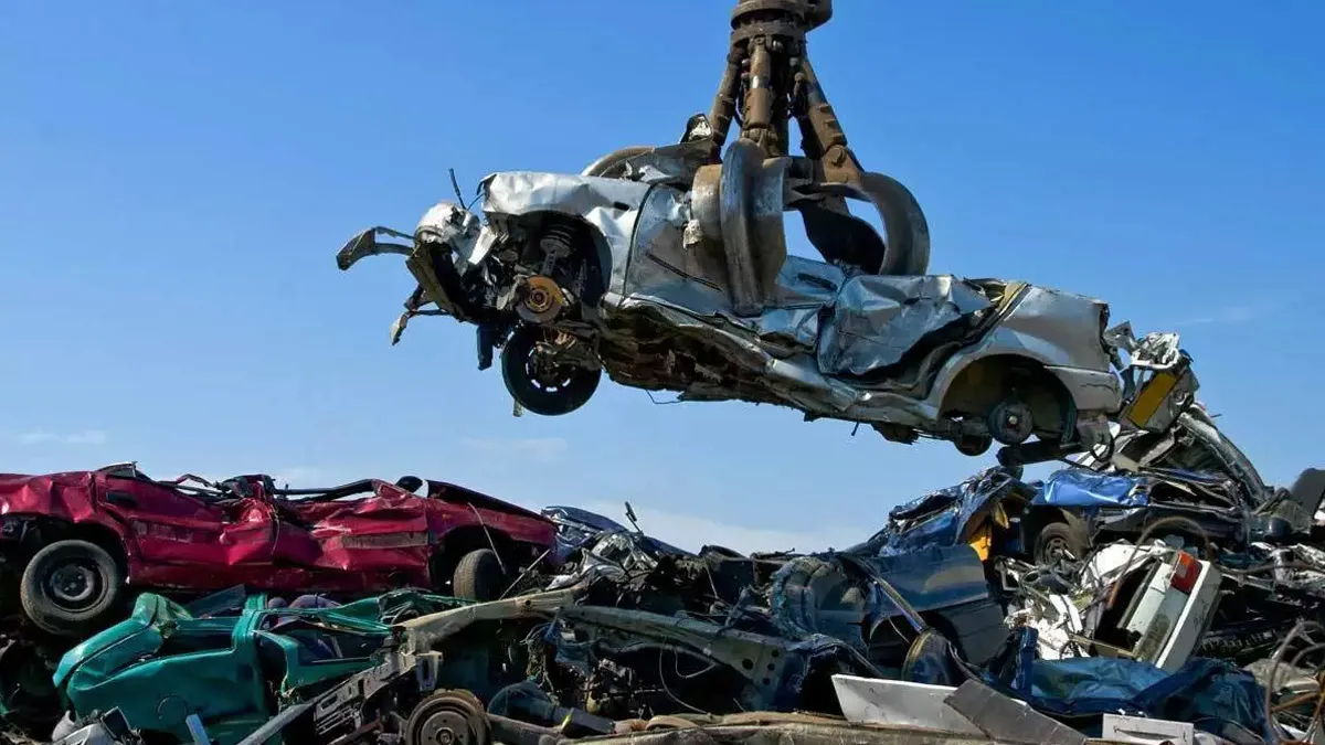 Scrappage policy for personal cars from 2024, know how much benefits gets from scrapping- India TV Paisa