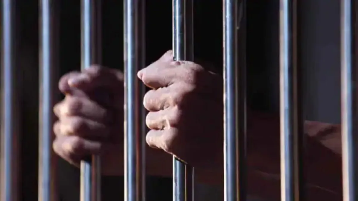 कोरोना की दूसरी लहर के दौरान अंतरिम जमानत पर रिहा 3200 विचाराधीन कैदियों में से 45 को फिर गिरफ्तार क- India TV Hindi