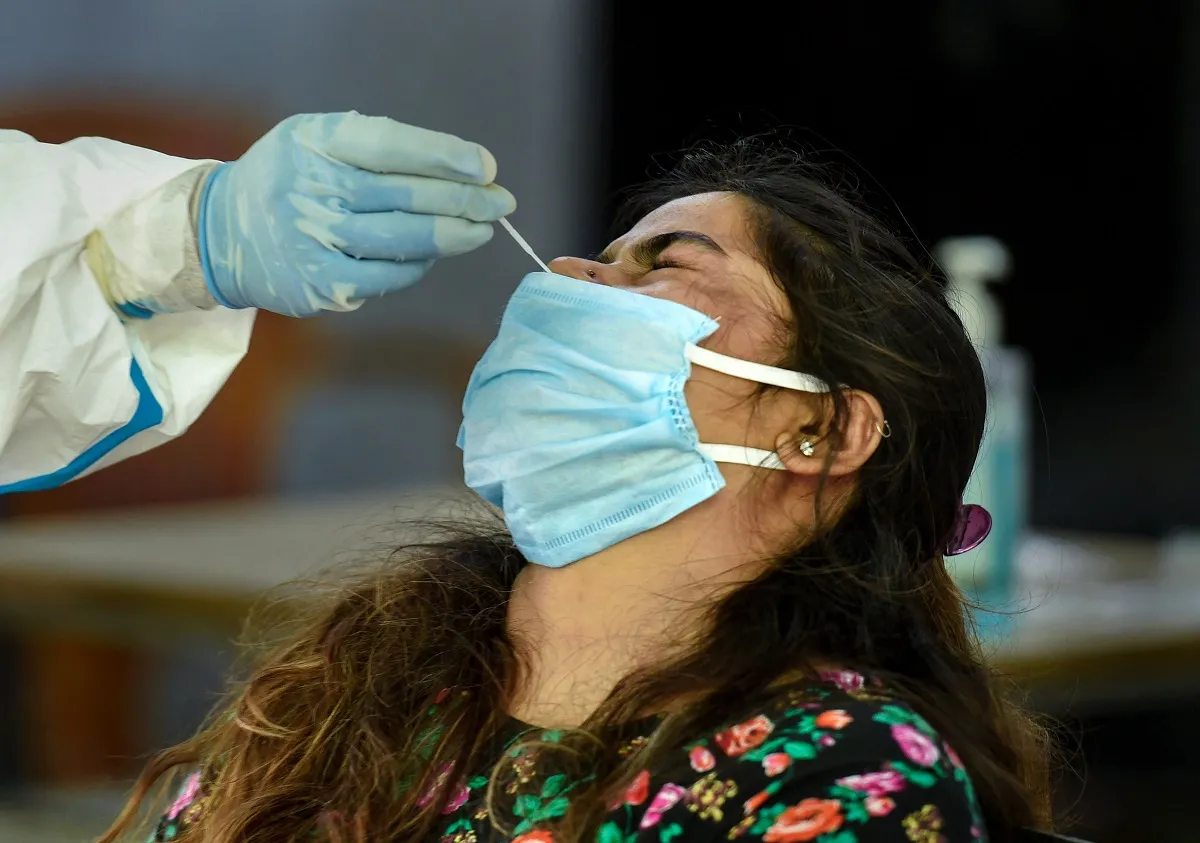 Coronavirus cases in india today 7 august Covid: देशभर में मिले 38,6528 नए मरीज, एक्टिव मामले- 4.12 - India TV Hindi