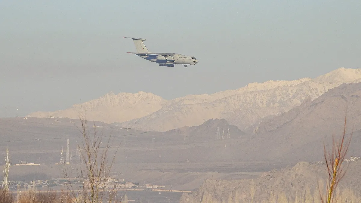 indian airforce plane evacuates 90 indian from kabul shifted to Tajikistan 90 लोगों को काबुल से तजाक- India TV Hindi