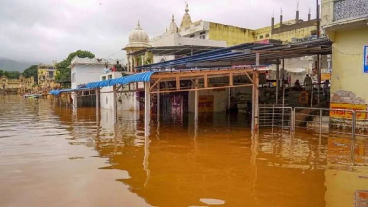 राजस्थान: कई इलाकों में बाढ़ जैसे हालात, सीएम ने कहा कि जरूरत पड़ने पर सेना की मदद ली जायेगी - India TV Hindi
